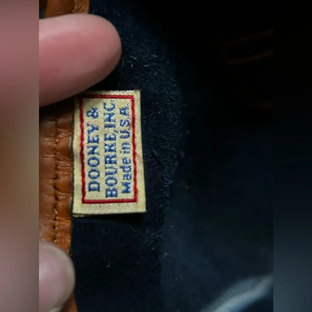 SOLD $65 Dooney & Bourke Vintage Crossbody/Shoulder Bag. All Weather Leather. - Picture 14 of 15